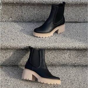 Hawk H2O Booties Black Leather